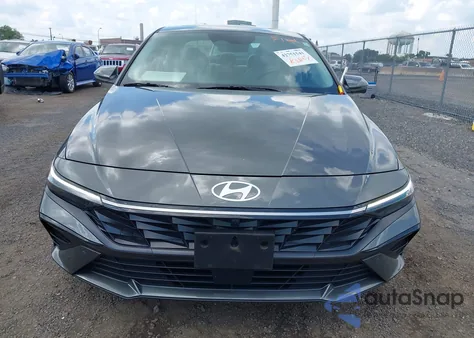2024 Hyundai Elantra Limited z USA, uszkodzony, nr VIN KMHLP4DG6RU841412